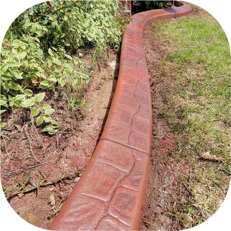 Flagstone stamped concrete curb pattern installed by Killer Curbz