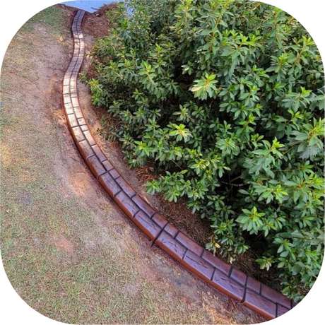 Running Bond stamped concrete curb pattern installed by Killer Curbz